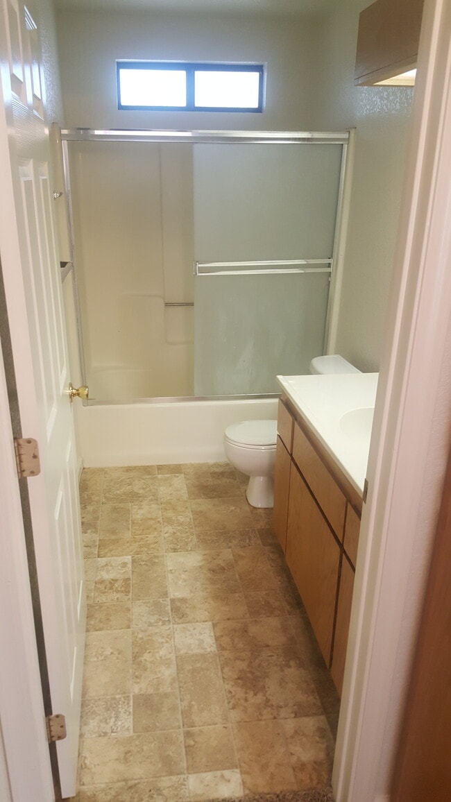 Photo - 2506 N Walnut Rd