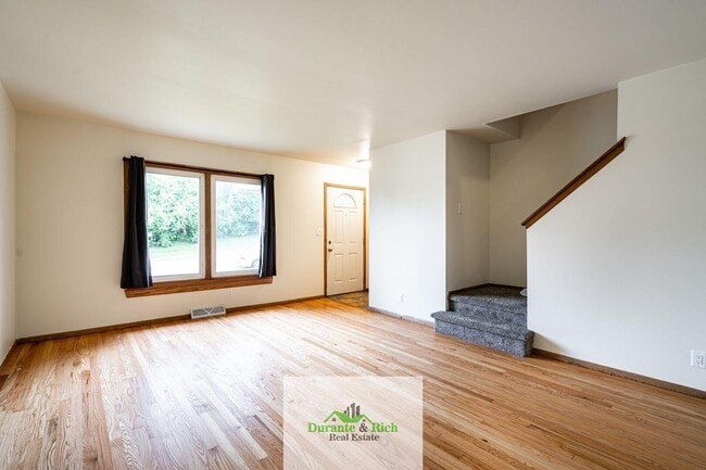 Photo - 1434 Josephine St