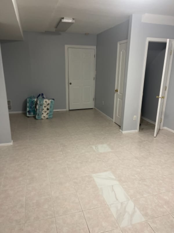 Photo - 910 Rockland Ave