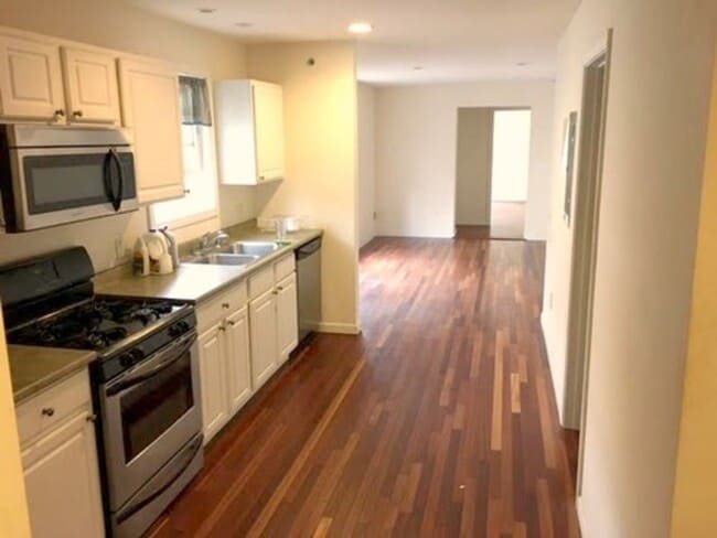 Photo - 355 Pearl St Unit 7