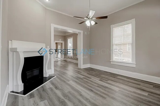 Photo - 2566 English Ave