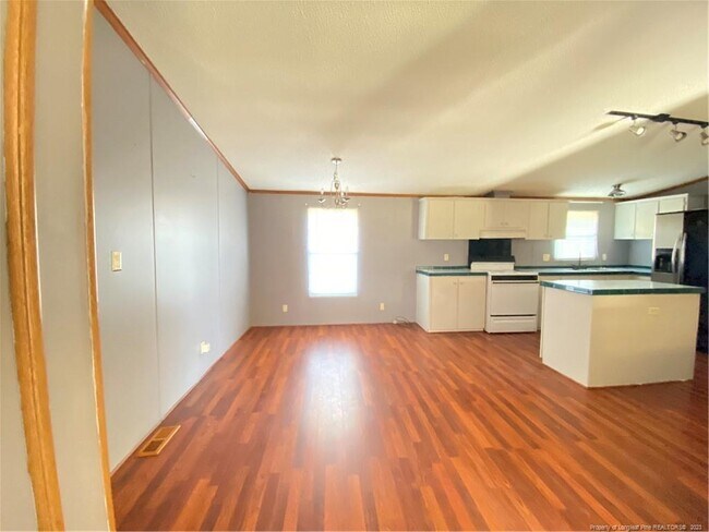 Photo - 217 Longhill Dr