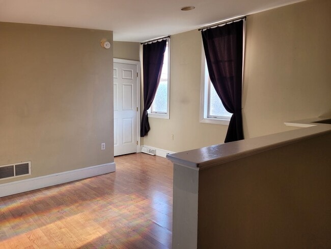 Photo - 3 N Washington St