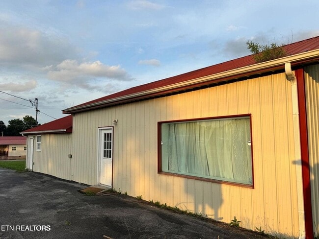 Photo - 5521 S York Hwy