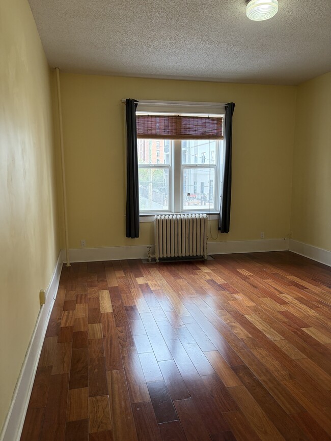 Photo - 1411 Centre St S Unit 22