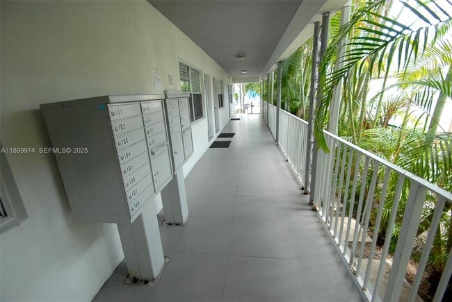 Photo - 1604 Drexel Ave Unit 102