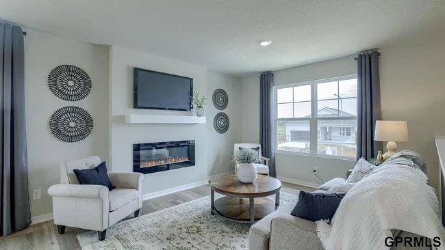 Photo - 8820 S 185th St