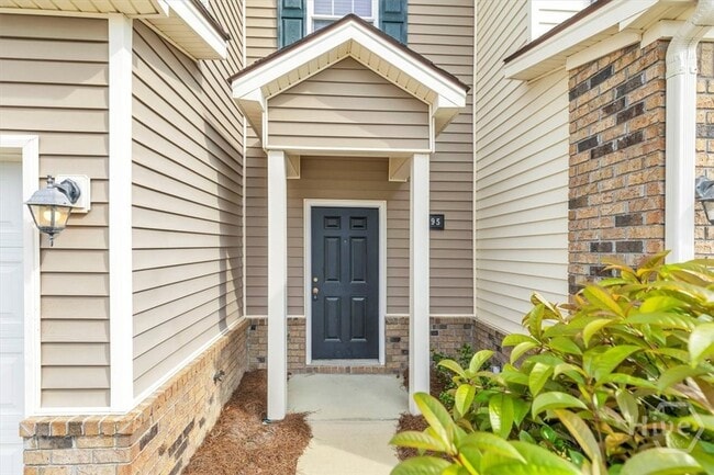 Building Photo - 395 Canyon Oak Loop Rental