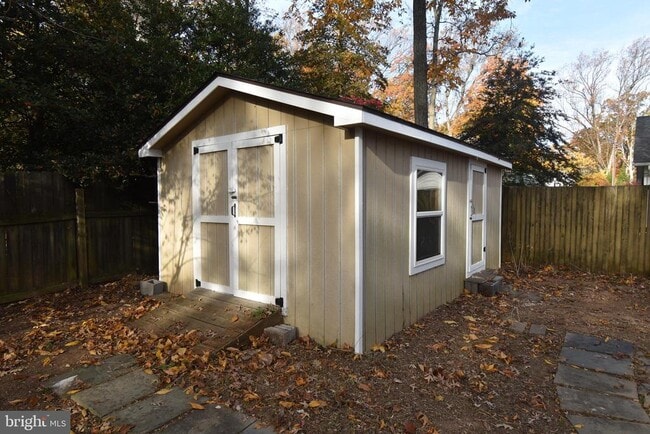 Photo - 2622 Shelby Ln