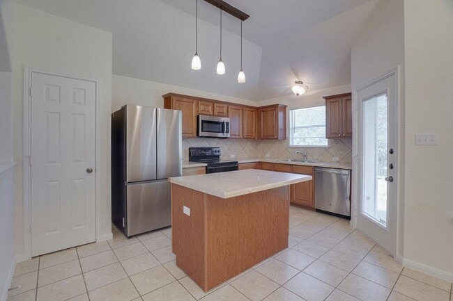 Photo - 311 Gainer Dr