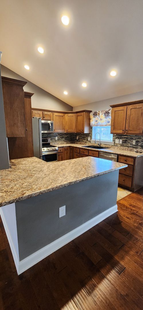 Photo - Location, Location, Location. 3 bedroom / 2 bath *Unfurnished* Available for 12 month lease