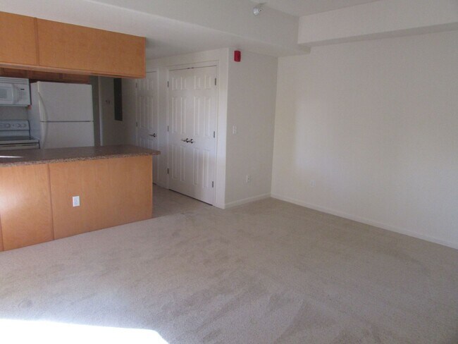 1214 Walnut Ave Unit 8