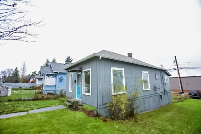 Photo - Charming 2 Bedroom 1 Bath Home - Downtown Everett