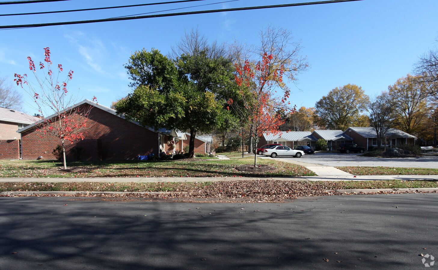 Photo - 127-151 S Roberson St