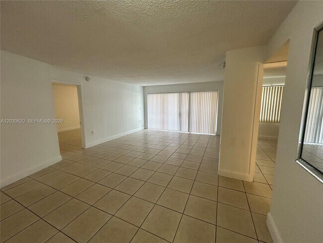 Photo - 4205 N University Dr Unit 112