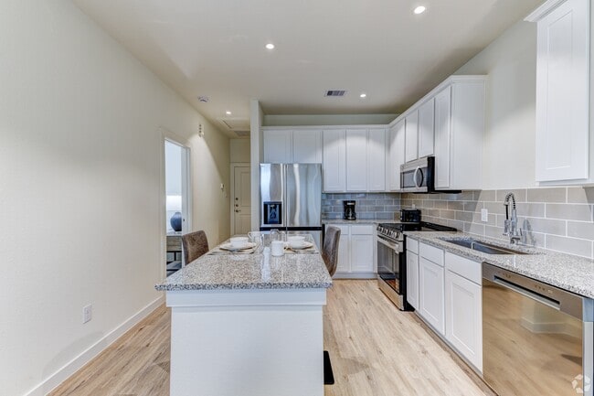 Photo - Canvas on Founders Hill