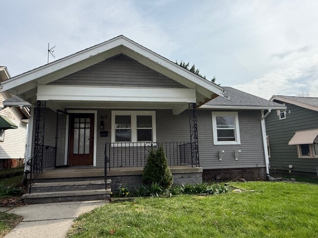 Photo - 617 Florence Ave
