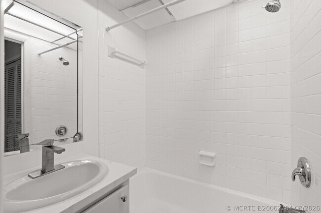 Photo - 630 NW 13th St Unit 0150