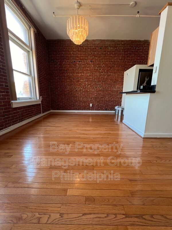 Photo - 1010 Race St Unidad 5BC