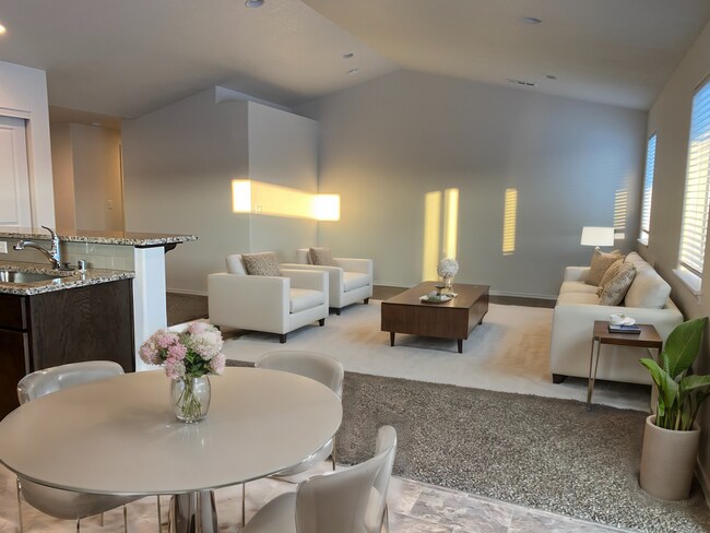 Photo - Newer Edgewood Home in Sagecrest Development!