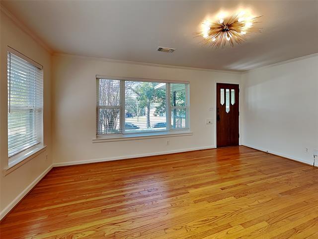 Photo - 2102 Elmwood Blvd