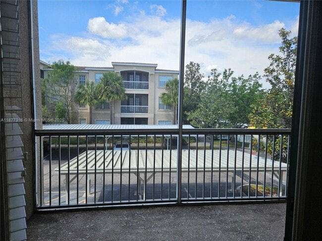 Photo - 3001 Laurel Park Ln Unidad 201