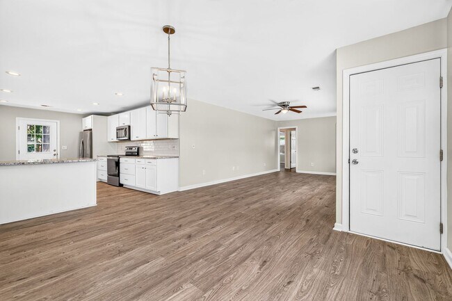 Photo - Move-In Ready Home in Hanahan