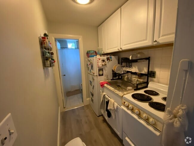 Building Photo - 16 Keswick St Rental