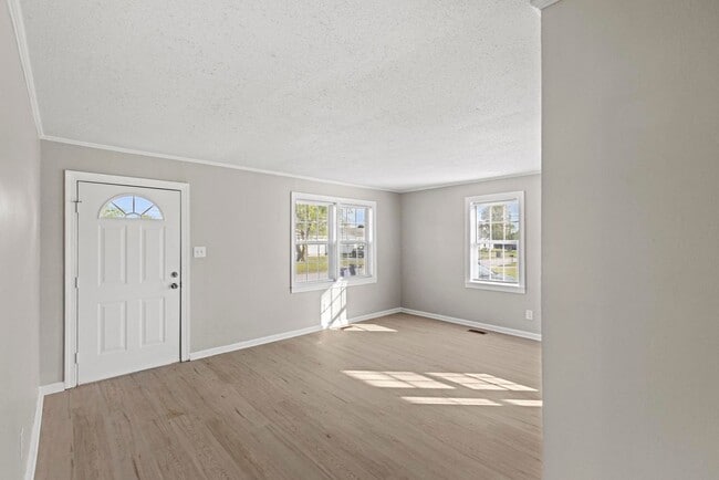 Photo - 337-339-339 Starling St