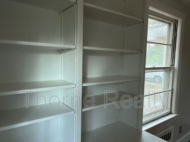 Photo - 422 N Mercer St