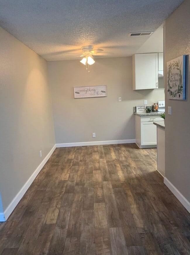 Photo - Country Village