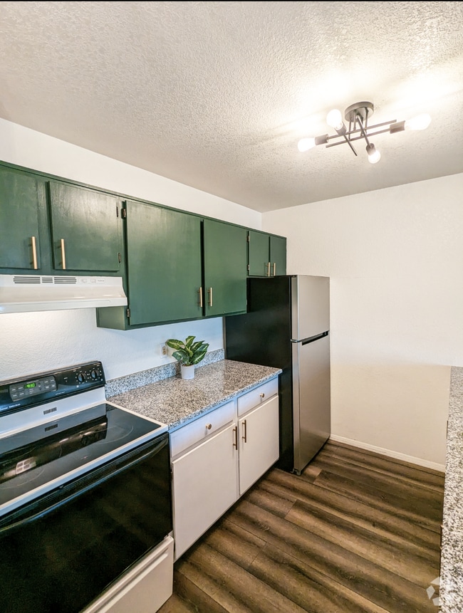 Building Photo - 4100 E Mission Ln Unit D Rental