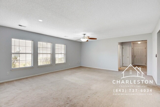 Photo - 104 Wildberry Ln