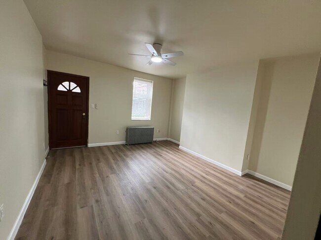 Photo - 39 S 13th St