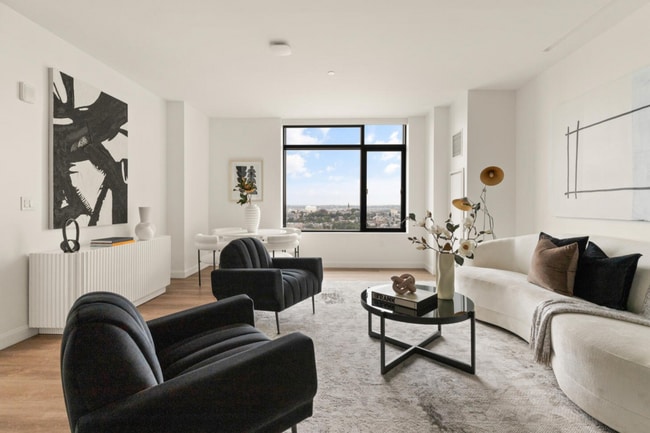 Photo - 3 Glassworks Ave