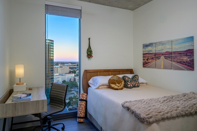 Photo - Union on San Antonio