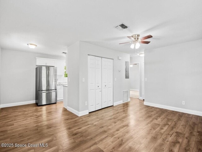 Photo - 1325 17th Pl SW