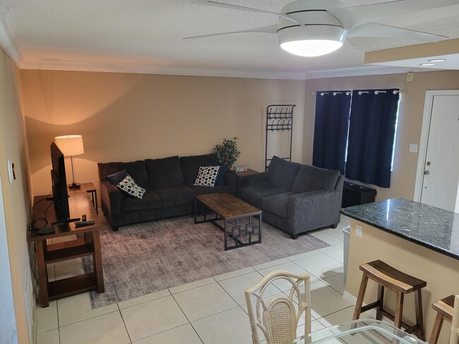 Building Photo - 2871 N Ocean Blvd Unit F233 Rental