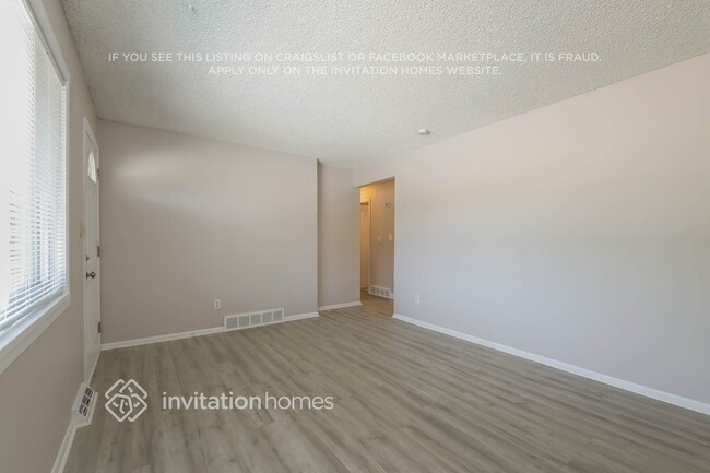 Photo - 1284 Ember St