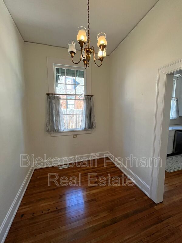 Photo - 1310 Stark Ave Unit B