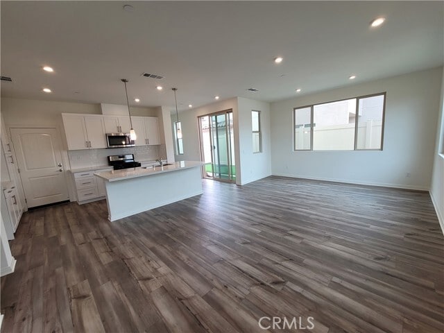 1956 S Hartford Pl