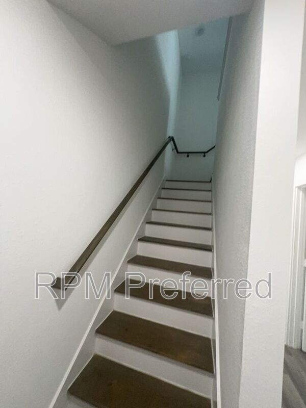 Photo - 6013 Wedgefield St Unit B