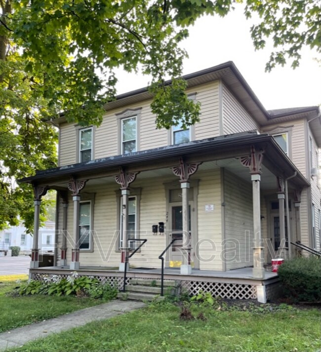 244 N Washington St House House Rental in Delaware, OH