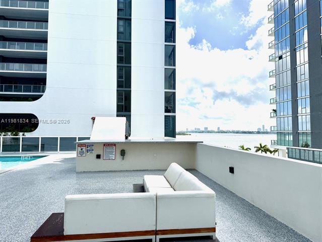 Photo - 601 NE 23rd St Unidad 605