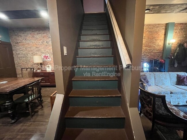 Photo - 297 42nd St