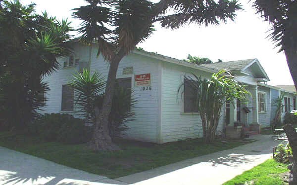 Photo - 1045 E 4th Street