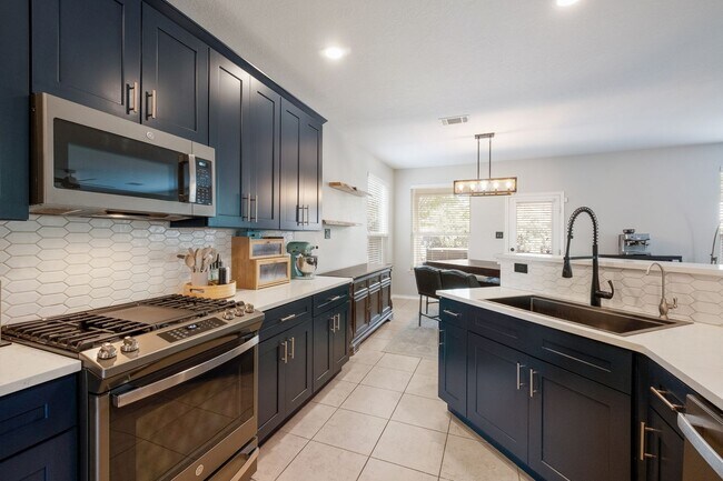 Photo - 21646 Seminole Oaks