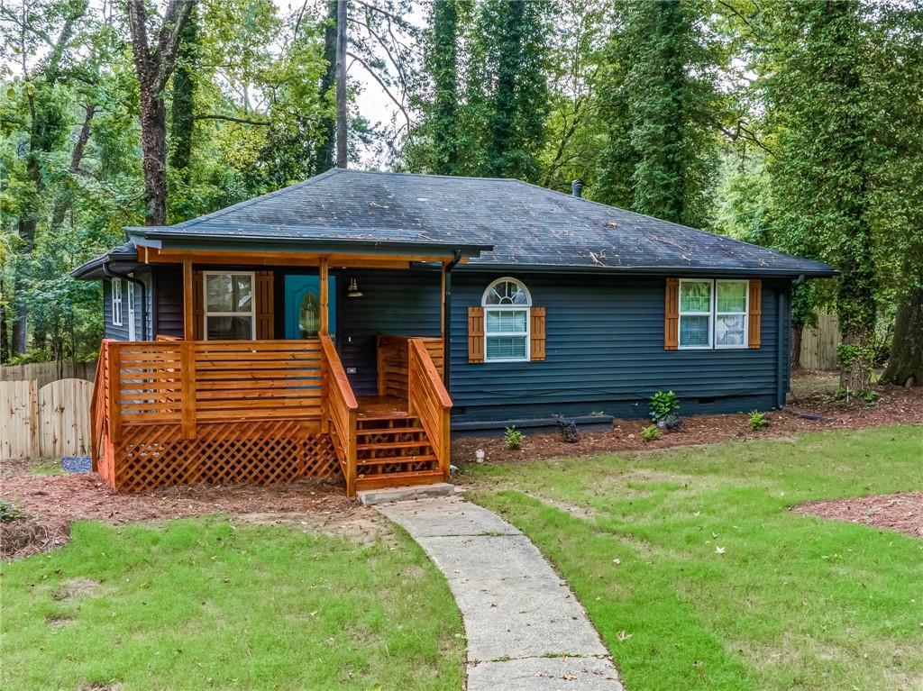 Photo - 2020 Marvin Ln SW