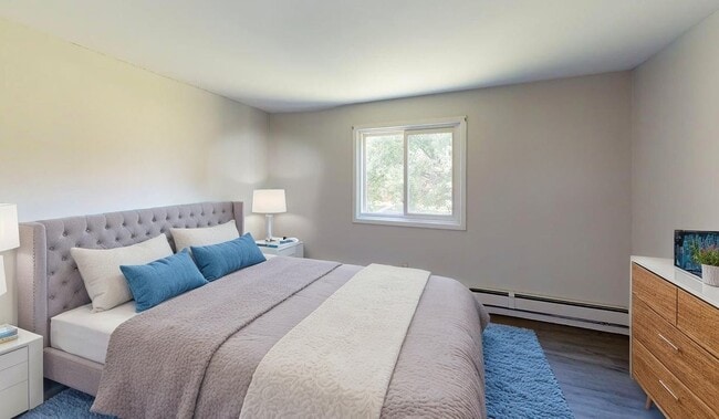 Photo - Courtyards of Parkway