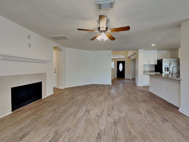 Photo - 28631 Hidden Lake W